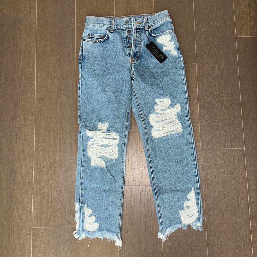 NWT Carmar distressed jeans